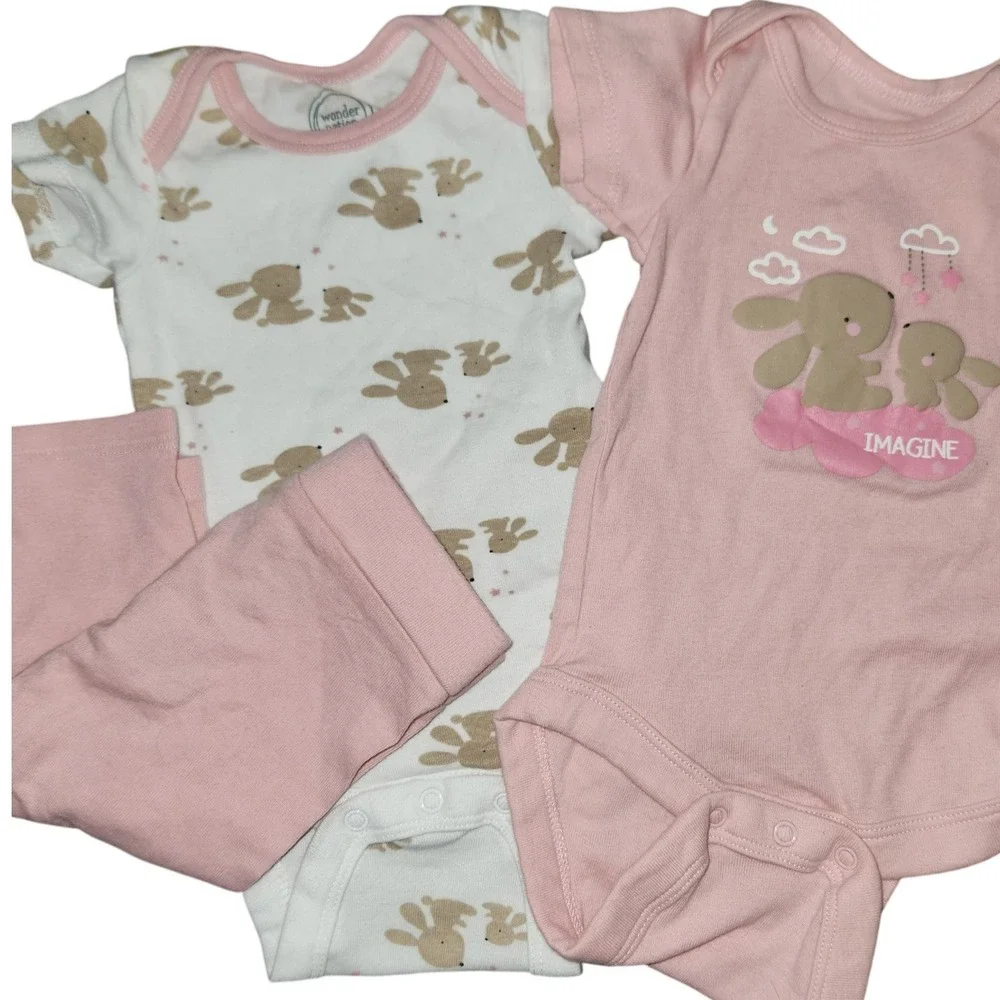 0-3 Month Baby Girl Bodysuit and legging bundle Lot of 8 pieces‎